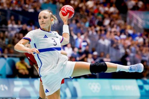 西门体育场游泳培训班收费与师资对比(图1)